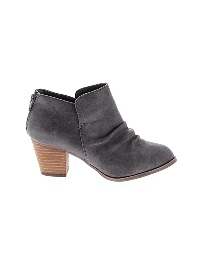 Pre-owned Report Ankle Boots In Gray