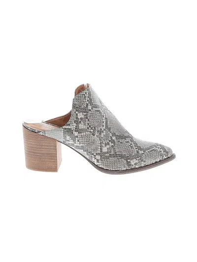 Pre-owned Report Mule/clog In Gray