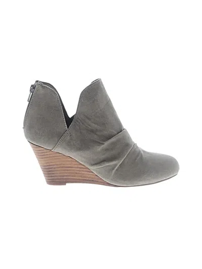 Pre-owned Report Wedges In Gray
