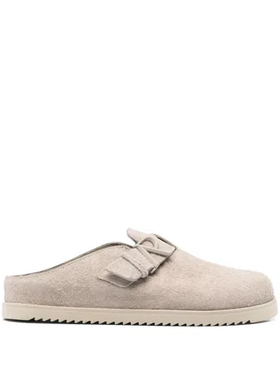 Represent Initial Slippers In Neutrals