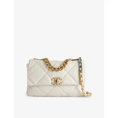 Reselfridges Womens  Pre-loved Chanel 19 Leather Handbag In White