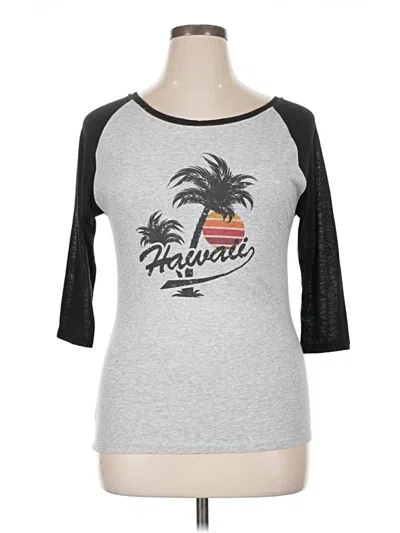 Pre-owned Reserved 3/4 Sleeve T-shirt In Gray