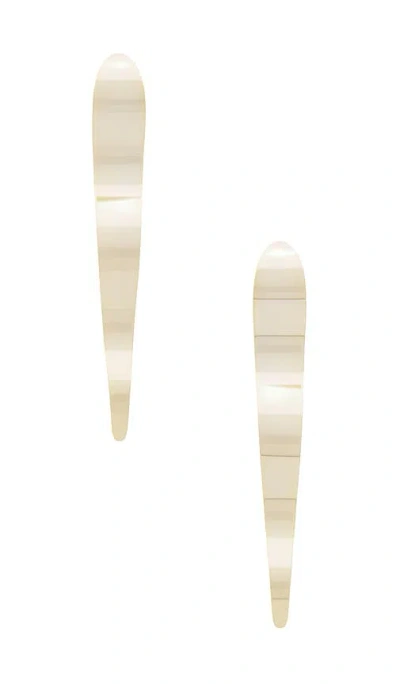 Retroféte X Keren Wolf Wavy Earring In Gold