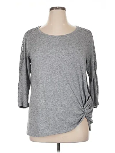 Pre-owned Retrology 3/4 Sleeve Top Gray Crew Neck Tops
