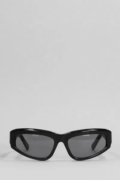 Retrosuperfuture Motore Sunglasses In Black