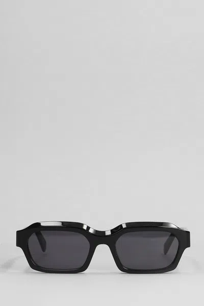 RETROSUPERFUTURE SUNGLASSES IN BLACK ACETATE