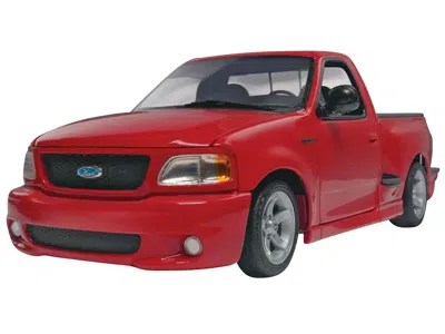 Revell Level 4 Model Kit Brianâ€s Ford F-150 Svt Lightning Pickup Truck "fast And Furious" 1/25 Scale Model