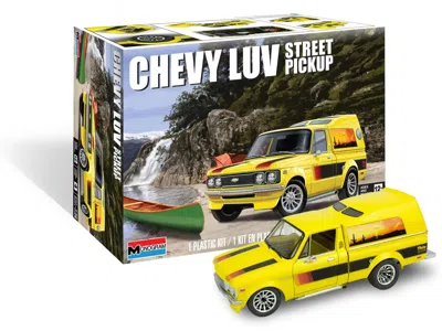 Revell Level 4 Model Kit Chevrolet Luv Street Pickup Truck "monogram" Series 1/24 Scale Model By
