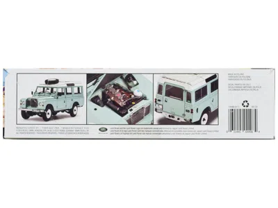 Revell Level 5 Model Kit Land Rover Series Iii 109 Long Wheelbase Station Wagon 1/24 Scale Model By