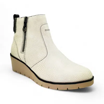 Revere Women's Amarillo Wedge Bootie In Oyster