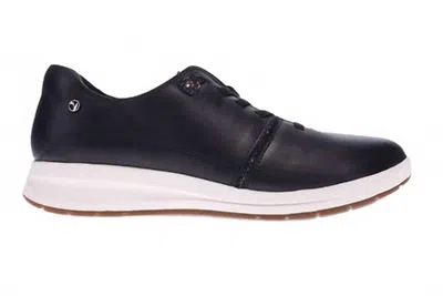 Revere Women's Crete Leather Sneaker In Onyx In Black