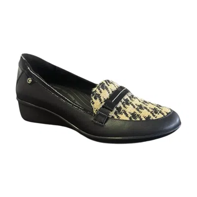 Revere Women's Montmarte Wedge Loafer In Houndstooth In Multi