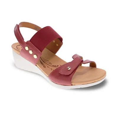 Revere Women's Tahiti Wedge Sandal In Ruby Metallic In Brown