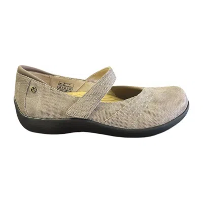 Revere Women's Timaru Mary Jane Shoes In Champagne Angle In Gray