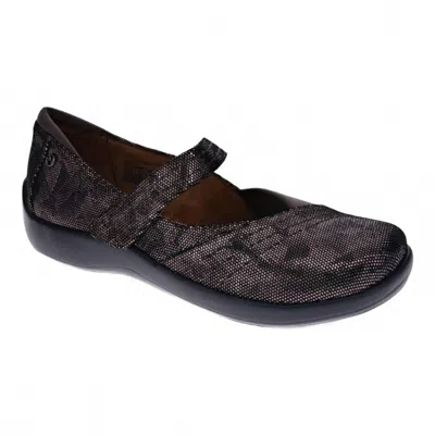 Revere Women's Timaru Mary-jane Shoes In Grey Angle In Black
