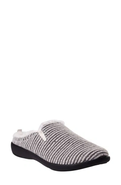 Revitalign Dundee Cozy Chenille Faux Fur Lined Slipper In Black