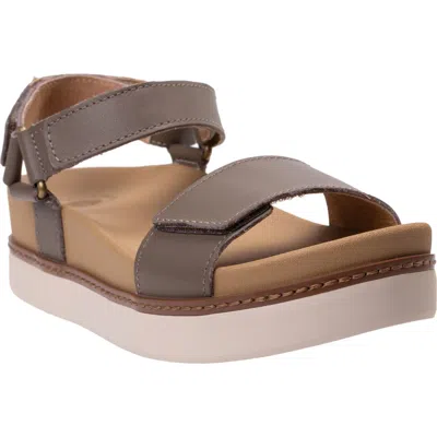 Revitalign Kiera Ankle Strap Sandal In Fossil