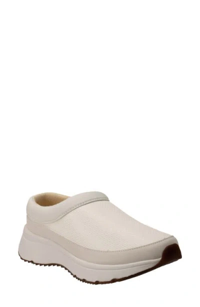 Revitalign Kylie Slip-on Sneaker In Multi