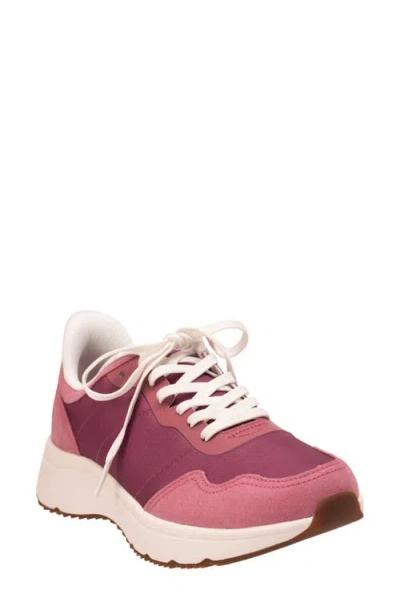 Revitalign Lexi Sneaker In Pink