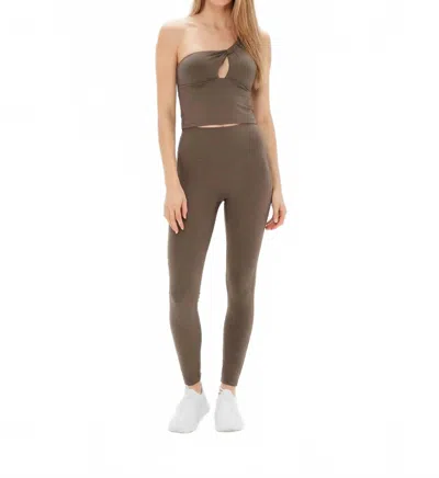 Revyve Active High Waist Leggings In Walnut In Brown