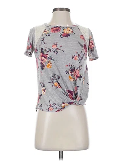Pre-owned Rewind Short Sleeve Top Gray Floral Pattern Mock Neckline Tops