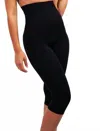 Rhonda Shear Seamless High Waist Capri Legging In Black In Black
