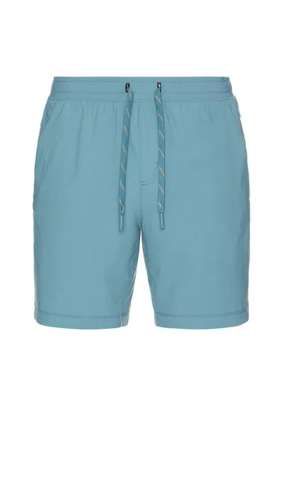 Rhone 7 Pursuit Short In Blue