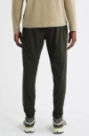 Rhone Atmosphere Midweight Joggers In Black