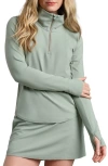 Rhone Course To Court Long Sleeve Quarter Zip Top In Green