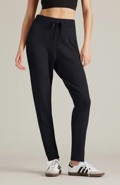 RHONE RHONE DAYBREAK SWEATER JOGGERS