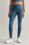 Rhone Defy Compression 7/8 Pocket Leggings In Blue