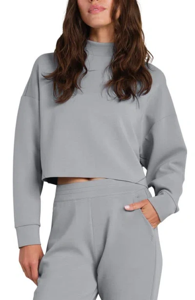 Rhone Dreamglow Mock Neck Crop Sweatshirt In Gray
