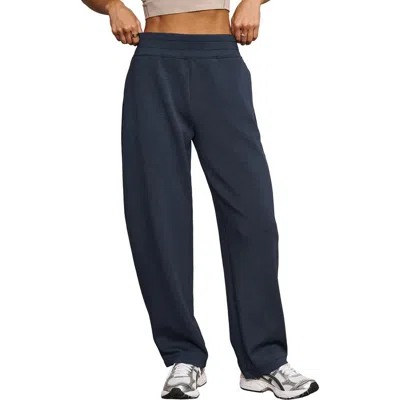 Rhone Dreamglow Performance Barrel Leg Pants In Blue