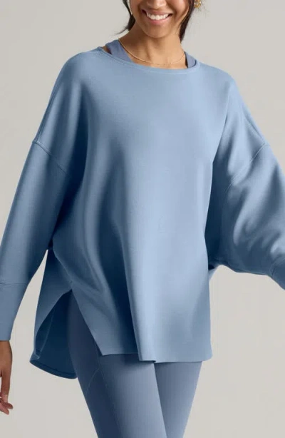 Rhone Dreamglow Sweatshirt In Blue