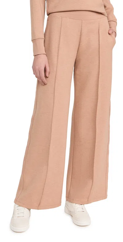 Rhone Dreamglow Trousers Camel