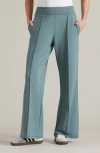 Rhone Dreamglow Pants In Green