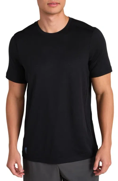 Rhone Invictus V.2 Performance T-shirt In Black