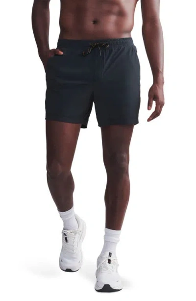 Rhone Pursuit 5-inch Lined Shorts In Black