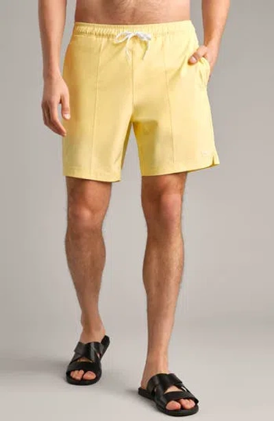 Rhone R&r 7.5-inch Swim Trunks In Yellow