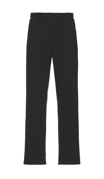 Rhone Range Sweatpant In 黑色