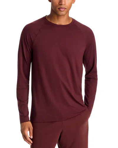 Rhone Reign Long Sleeve Tee In Burgundy