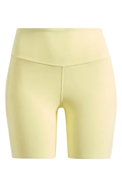 Rhone Revive Pocket Bike Shorts In Yellow