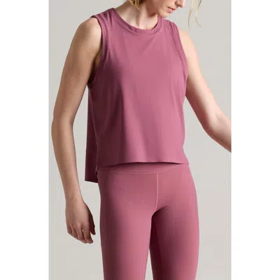 Rhone Serene Crop Performance Tank