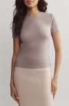 Rhone Ultimate Layer Performance T-shirt In Taupe Mist