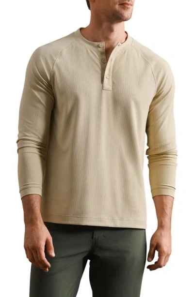 Rhone Waffle Tech Henley In Multi