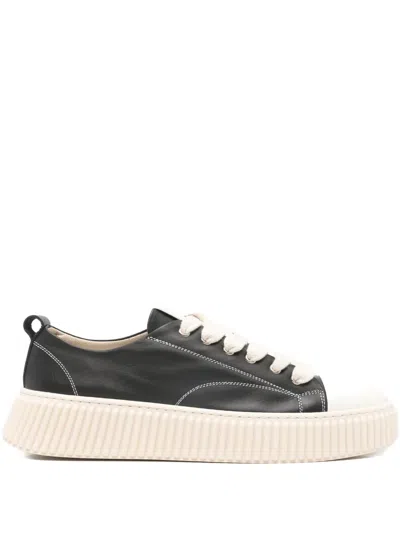 Rhun Contrast-stitching Sneakers In Black