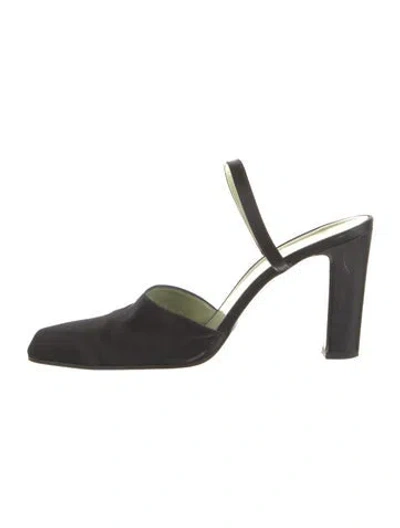 Pre-owned Richard Tyler Satin Slingback Pumps In Black