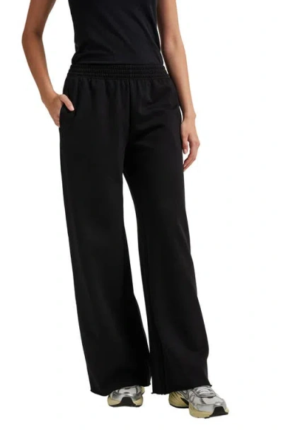 Richer Poorer The Recycled Fleece Wide Leg Sweatpant In Black