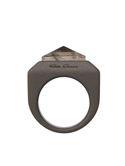 Rick Owens Anello Crystal Pyramid In Gray