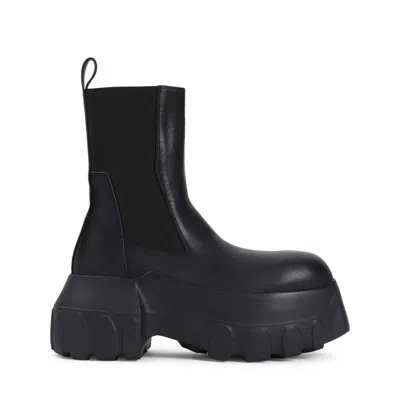 Rick Owens Mega Tractor Beatle Boots In Schwarz